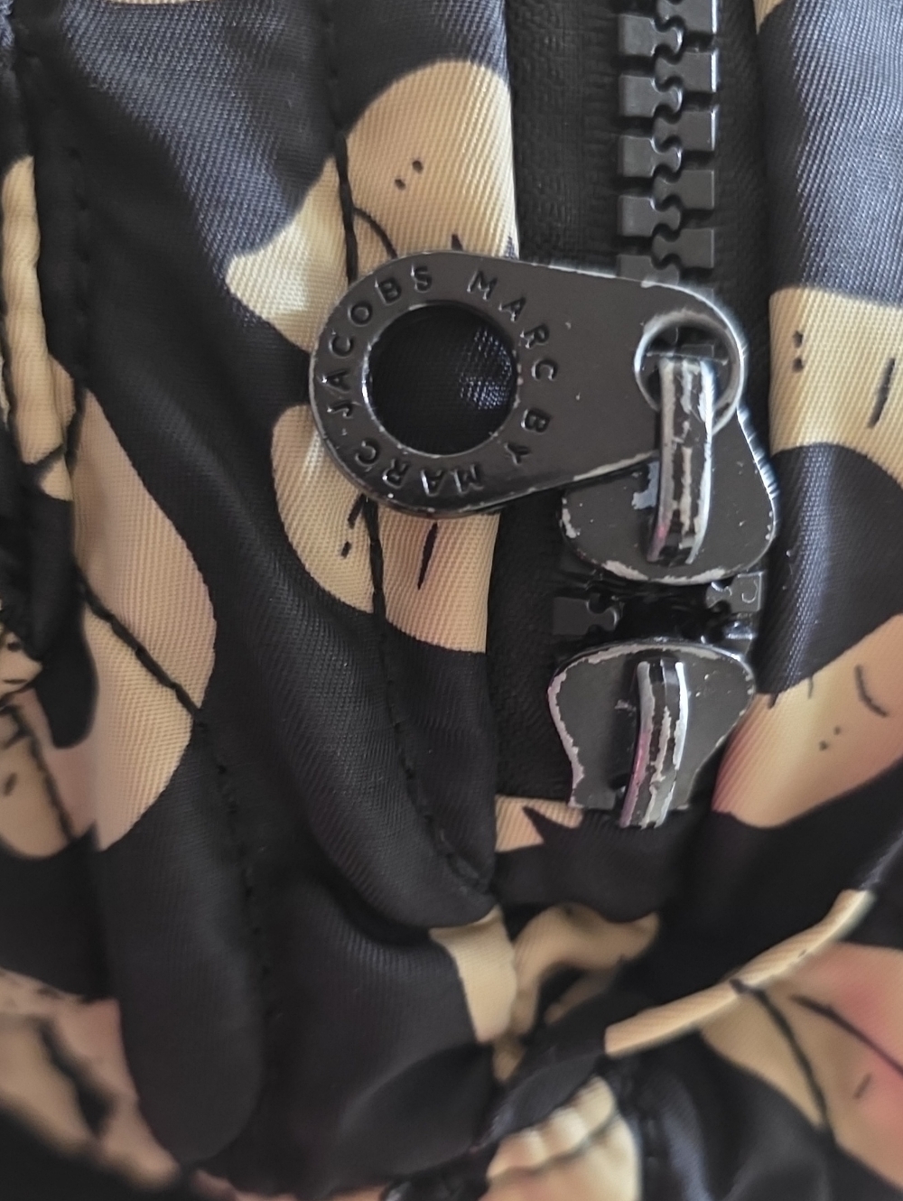 MARC by MARC JACOBS CREAM KISS QUILTED BACKPACK - Picture 10 of 10